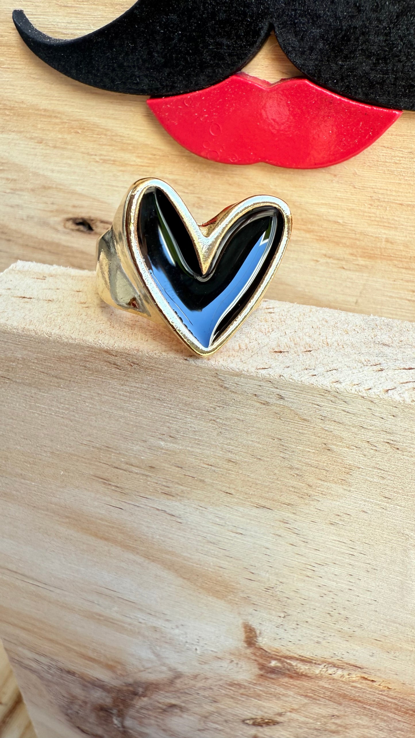 Black Heart Ring- L36
