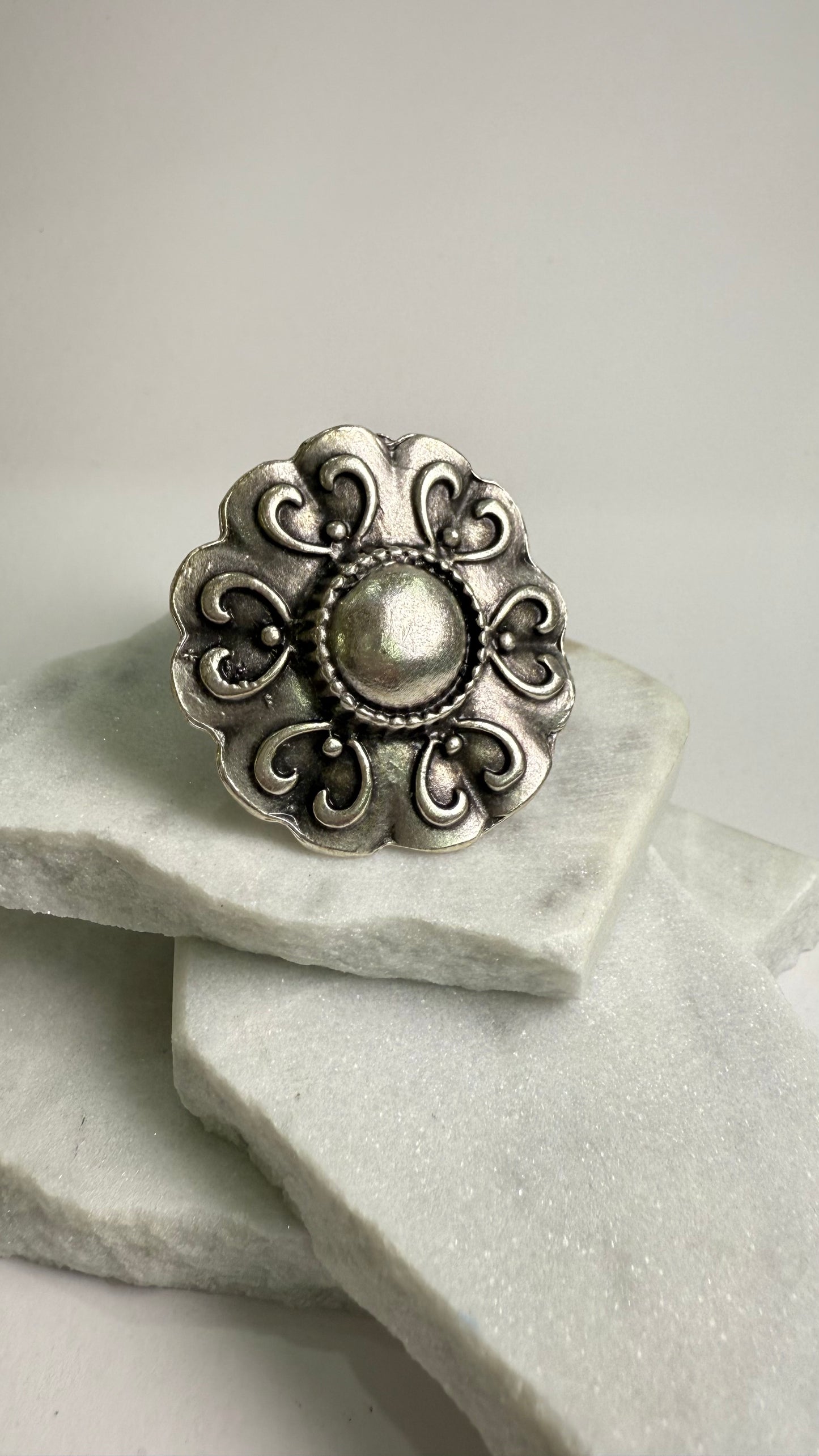 Exotic Zamak Ring- T43