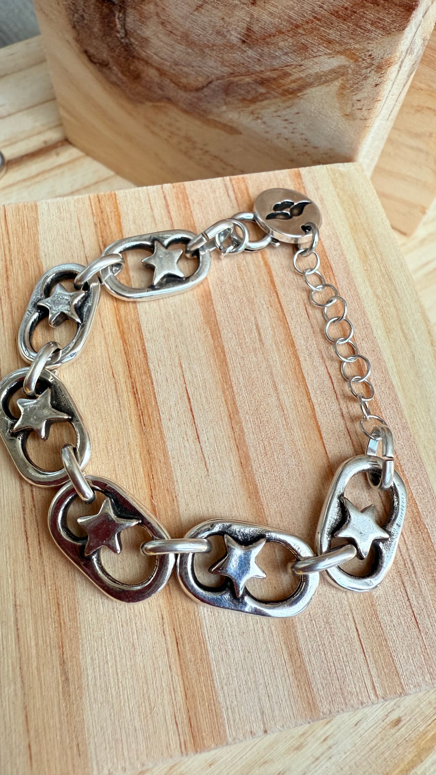 Solid Star Bracelet - L73