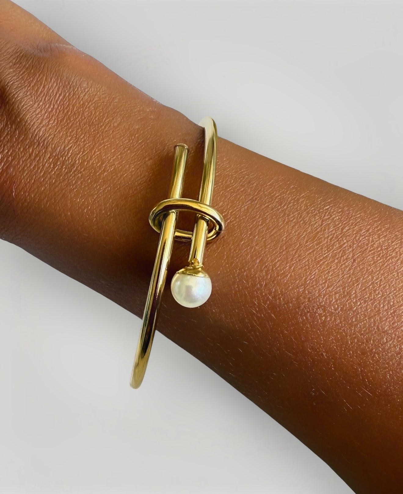 Cely Steel Bangle- S566