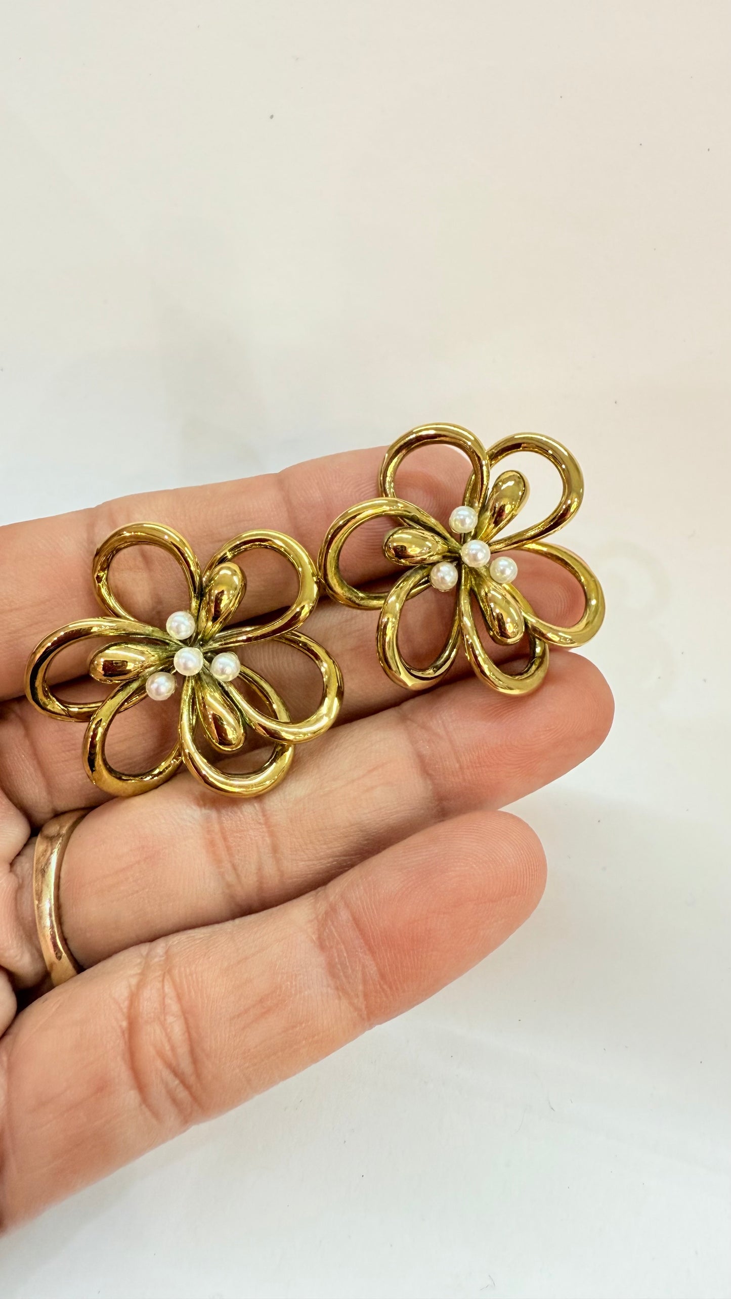 Flowers and Pearls Steel Earrings- S76