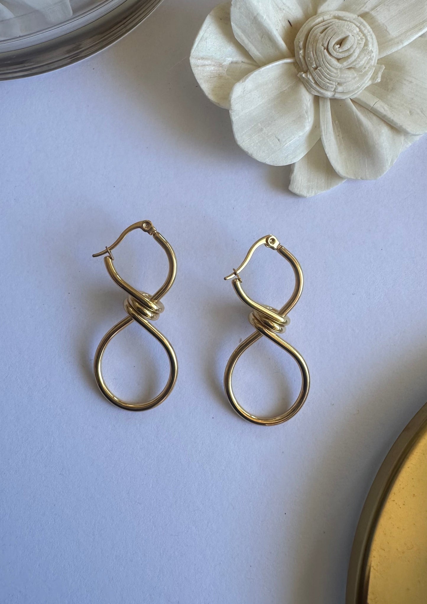 Golden Eternal Knots- S49