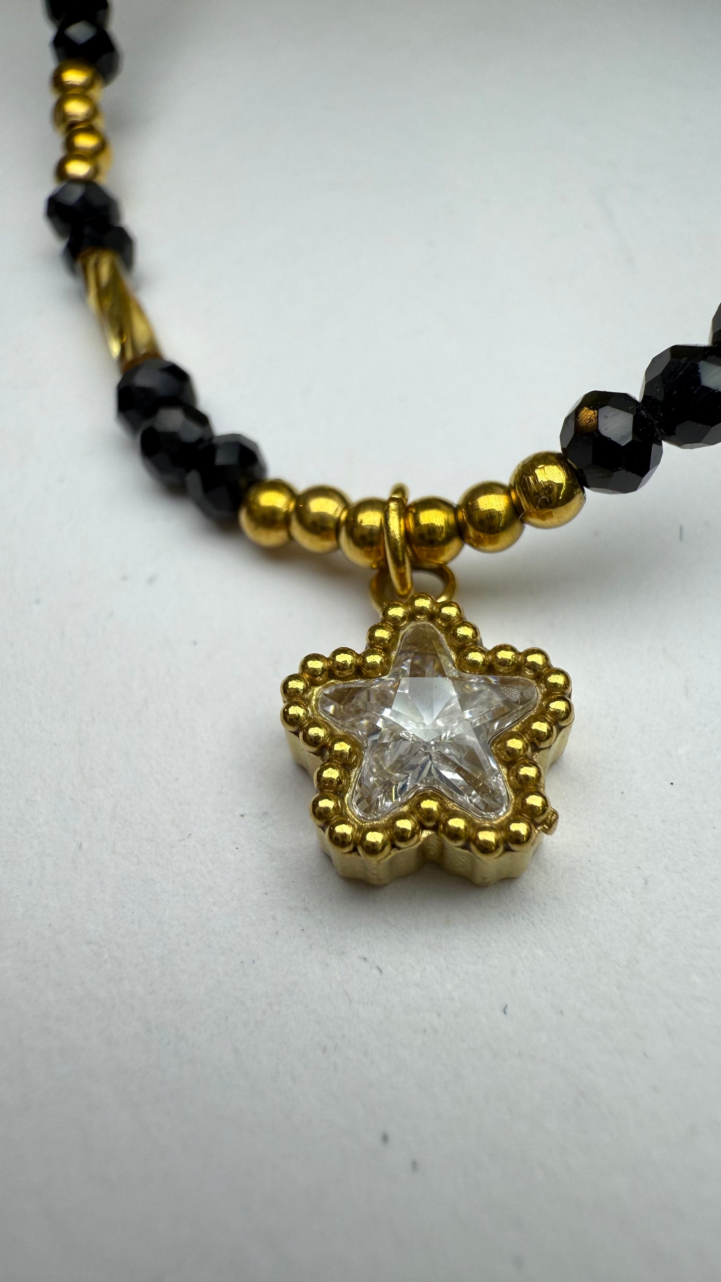 Brilliante Chocker- S213