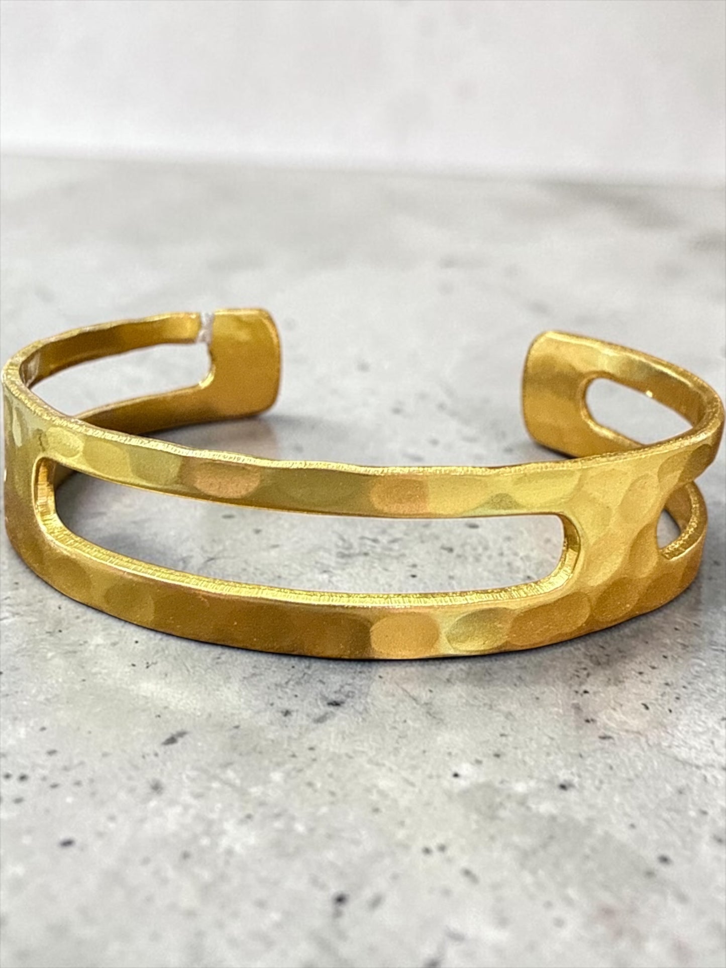 Gold Bracelet- B41