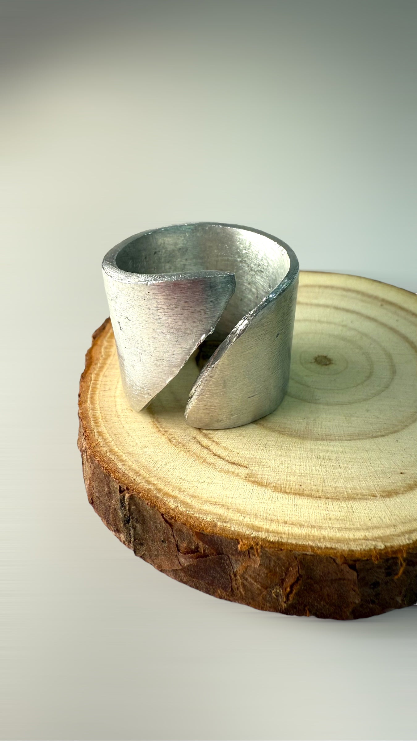 Irregulier Ring- A33