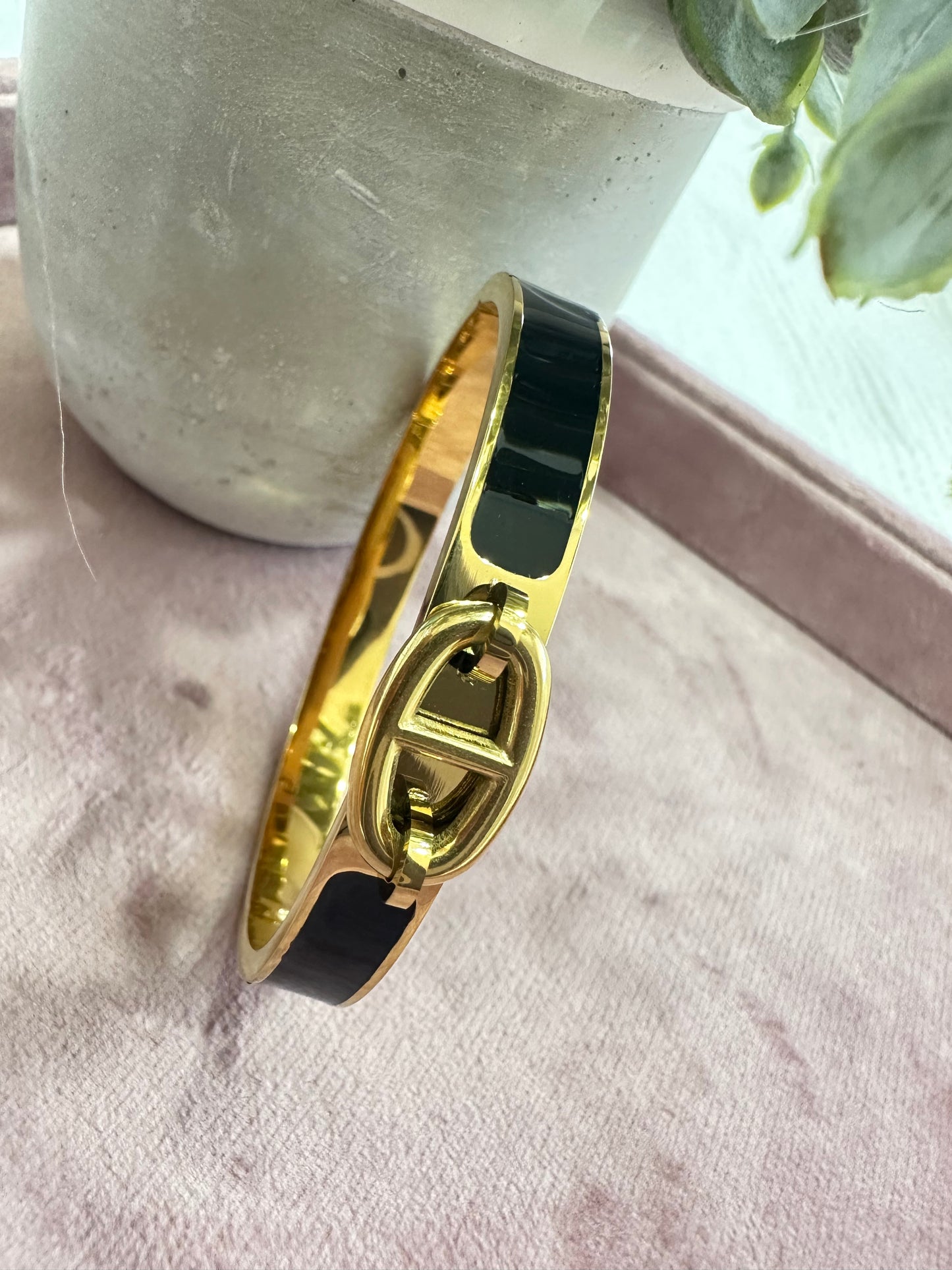 Chick Bangle- S6399