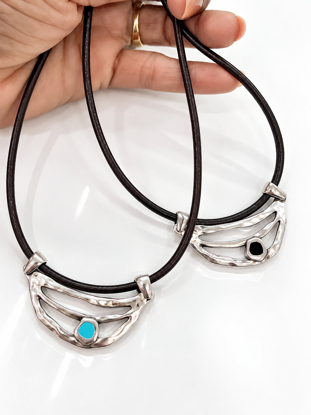 Fluid Necklace-P63