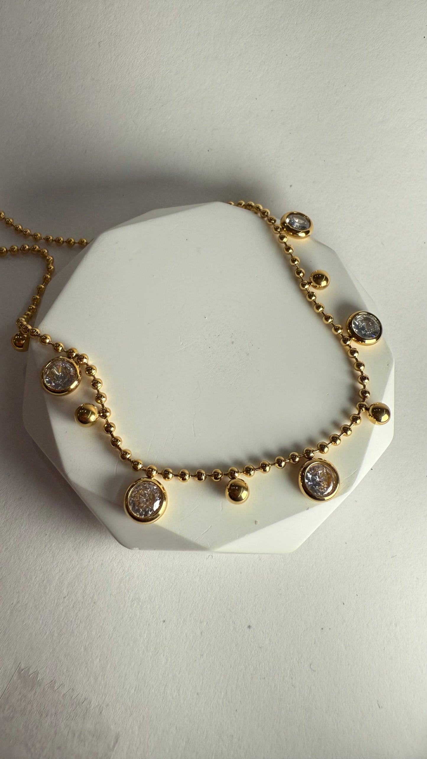 Pretty Chockers - S81