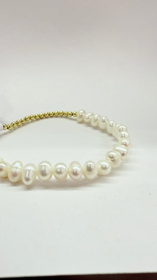 Freshwater pearls Bracelet- G23