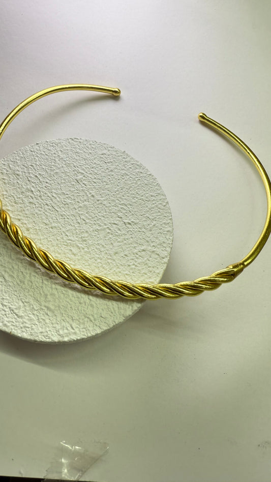 Rope Brass Chocker- B08