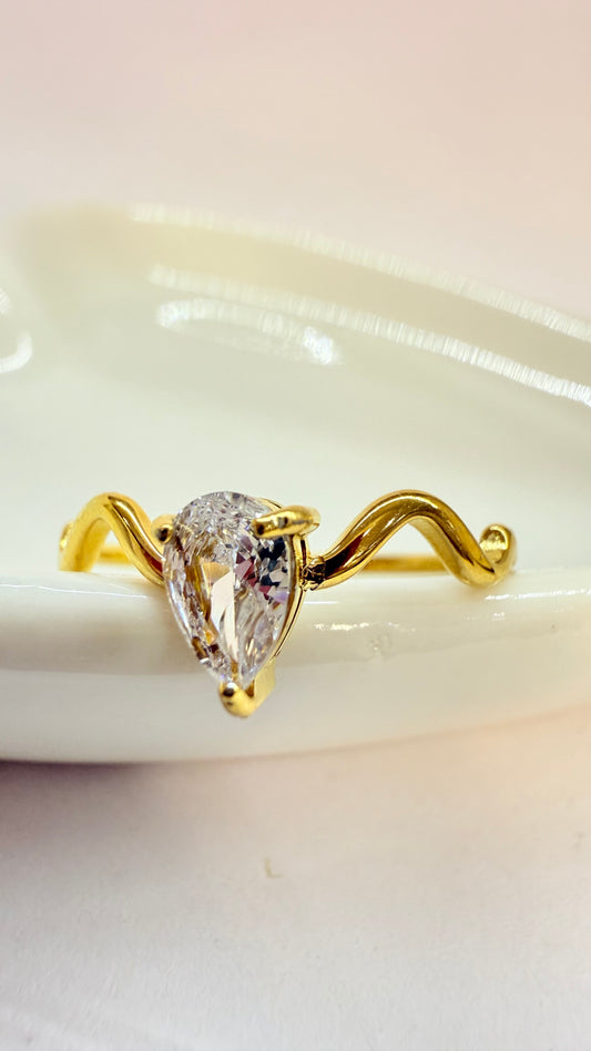 Brilliant Drop Steel Ring- S33