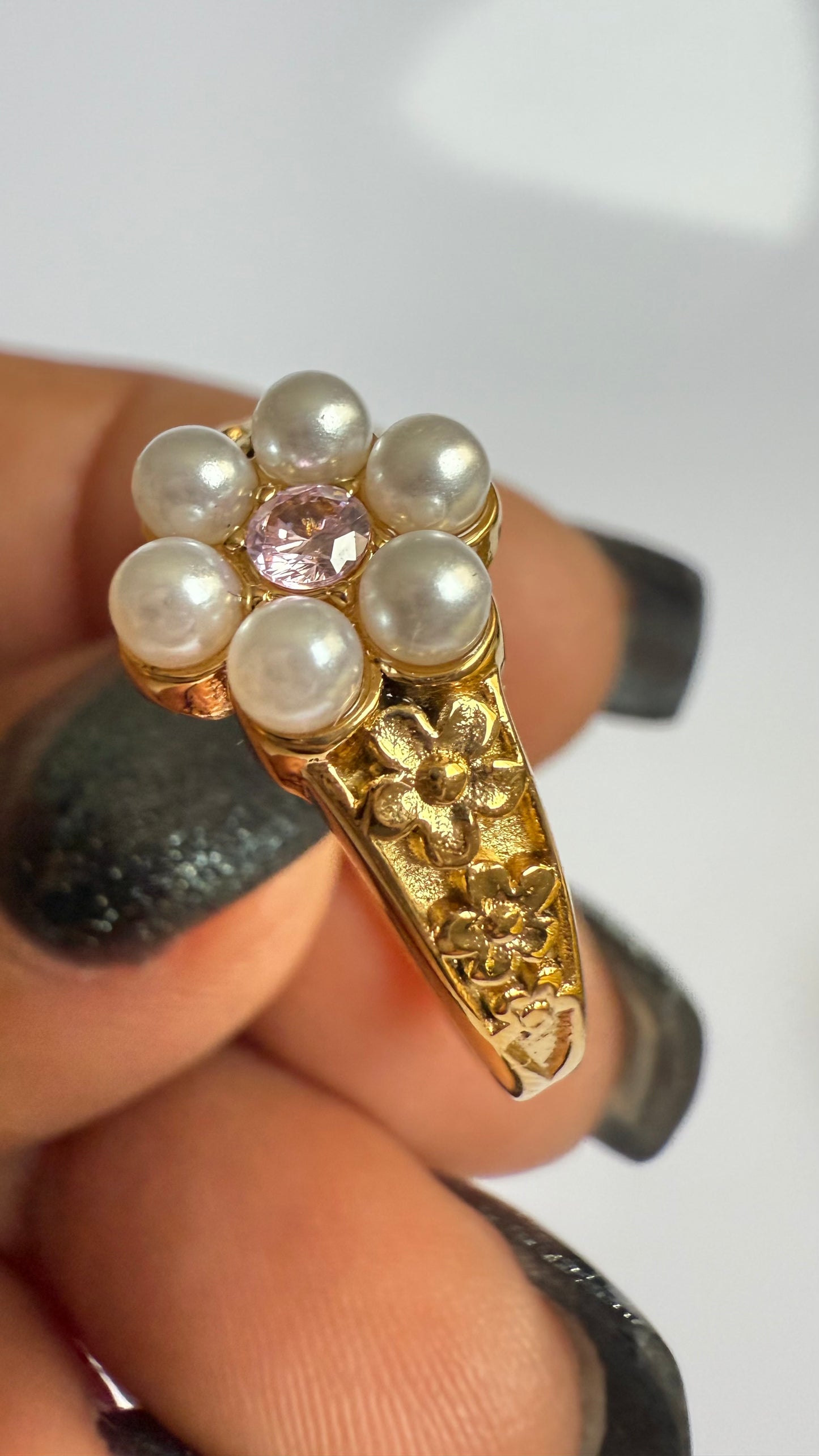 Flower Pearl Steel Ring