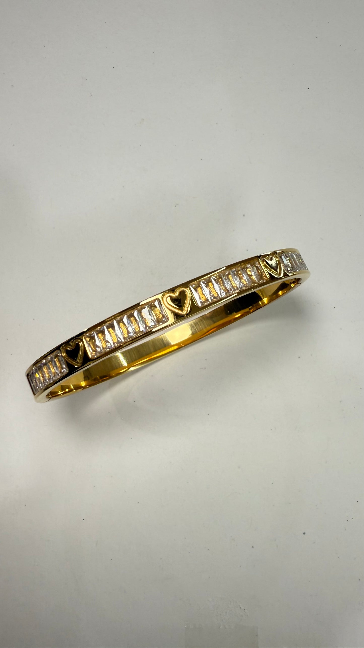 Crystals and hearts bangle- S68