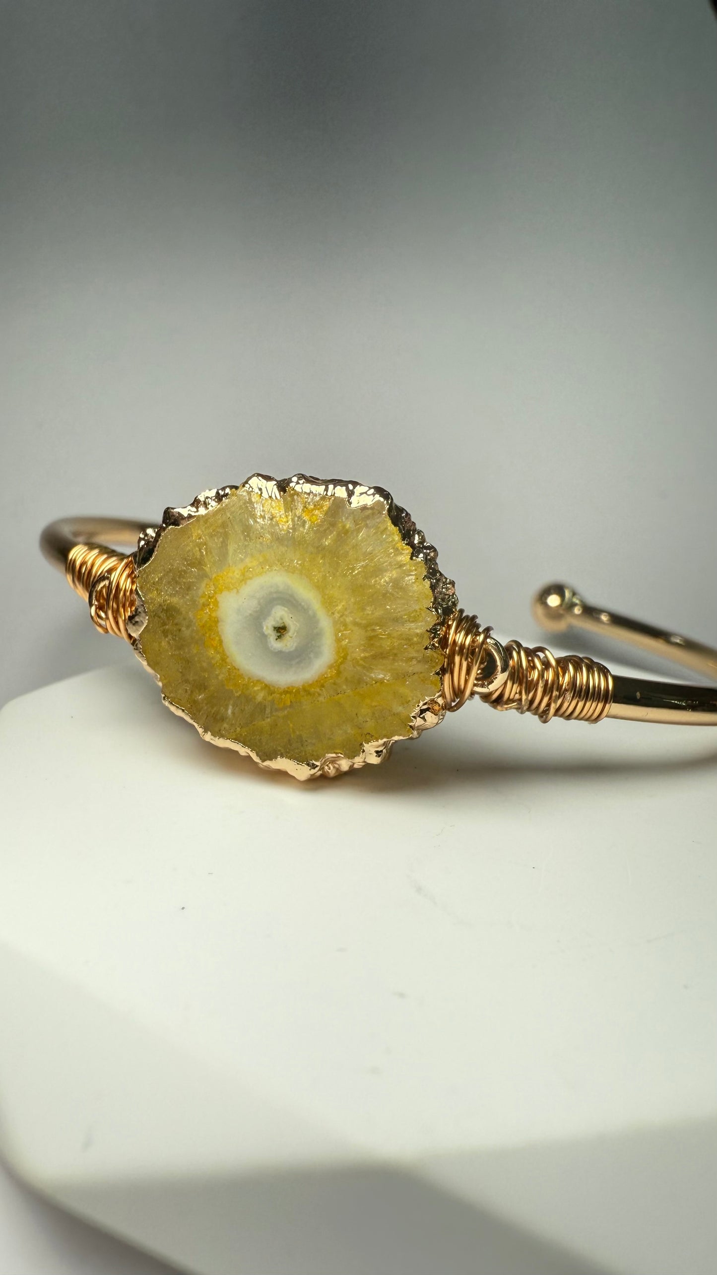 Quartz Bracelet- T12