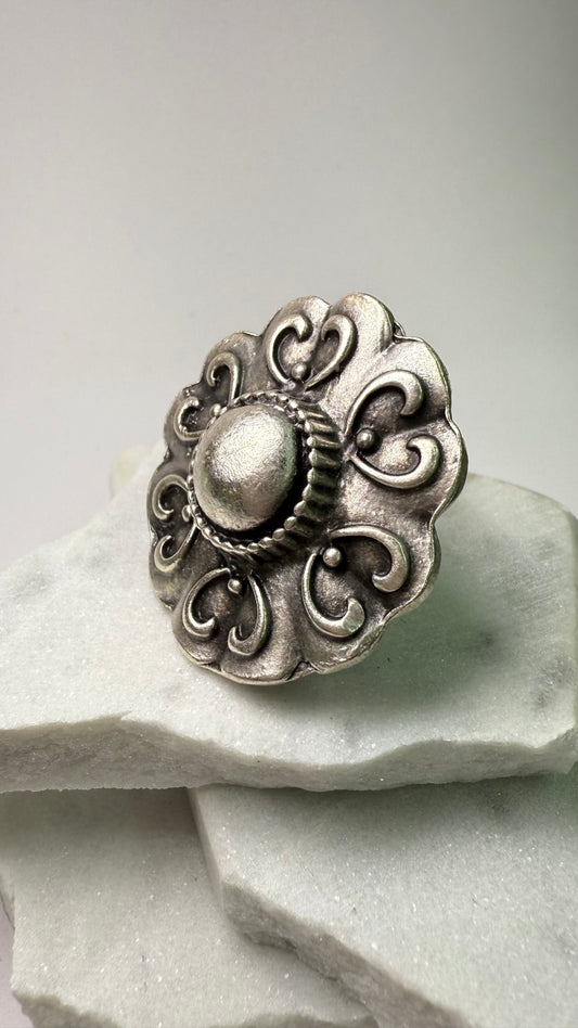 Exotic Zamak Ring- T43