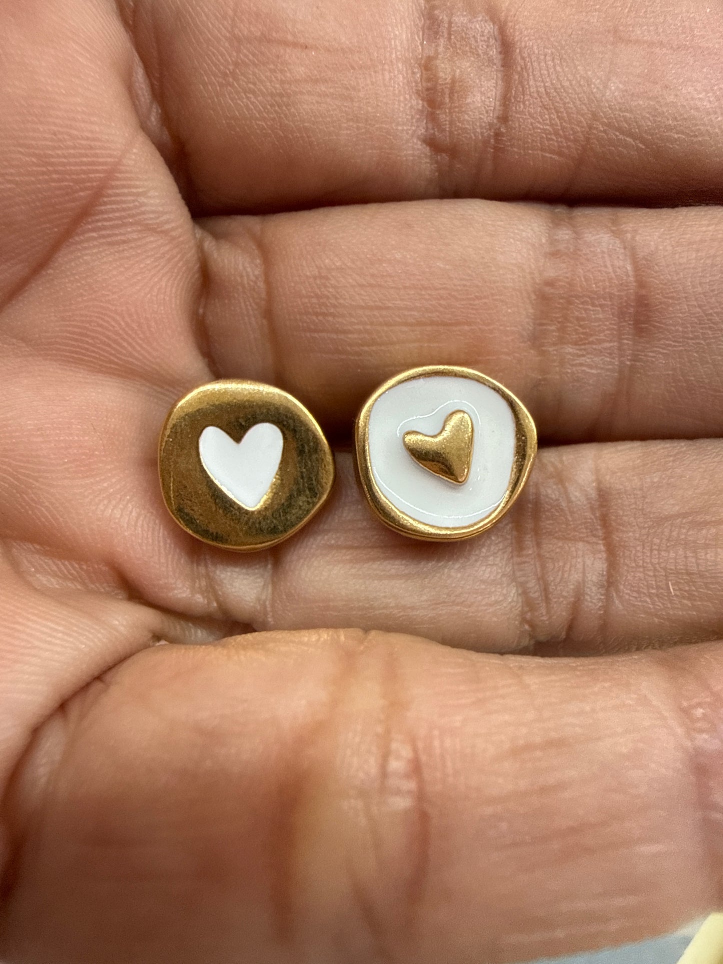 Hearts Stud Earrings - L21