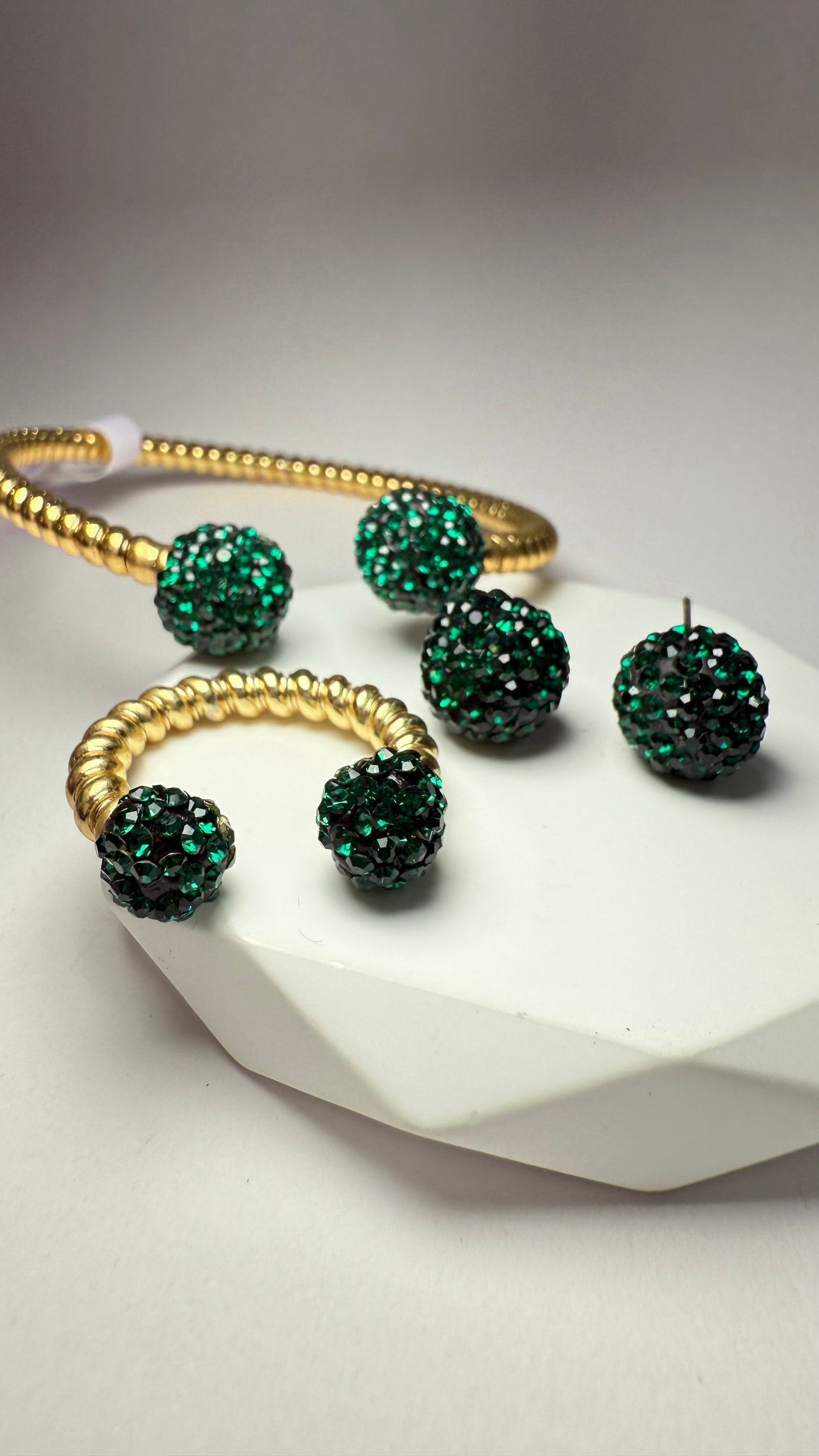 Green- 3 pieces- T45