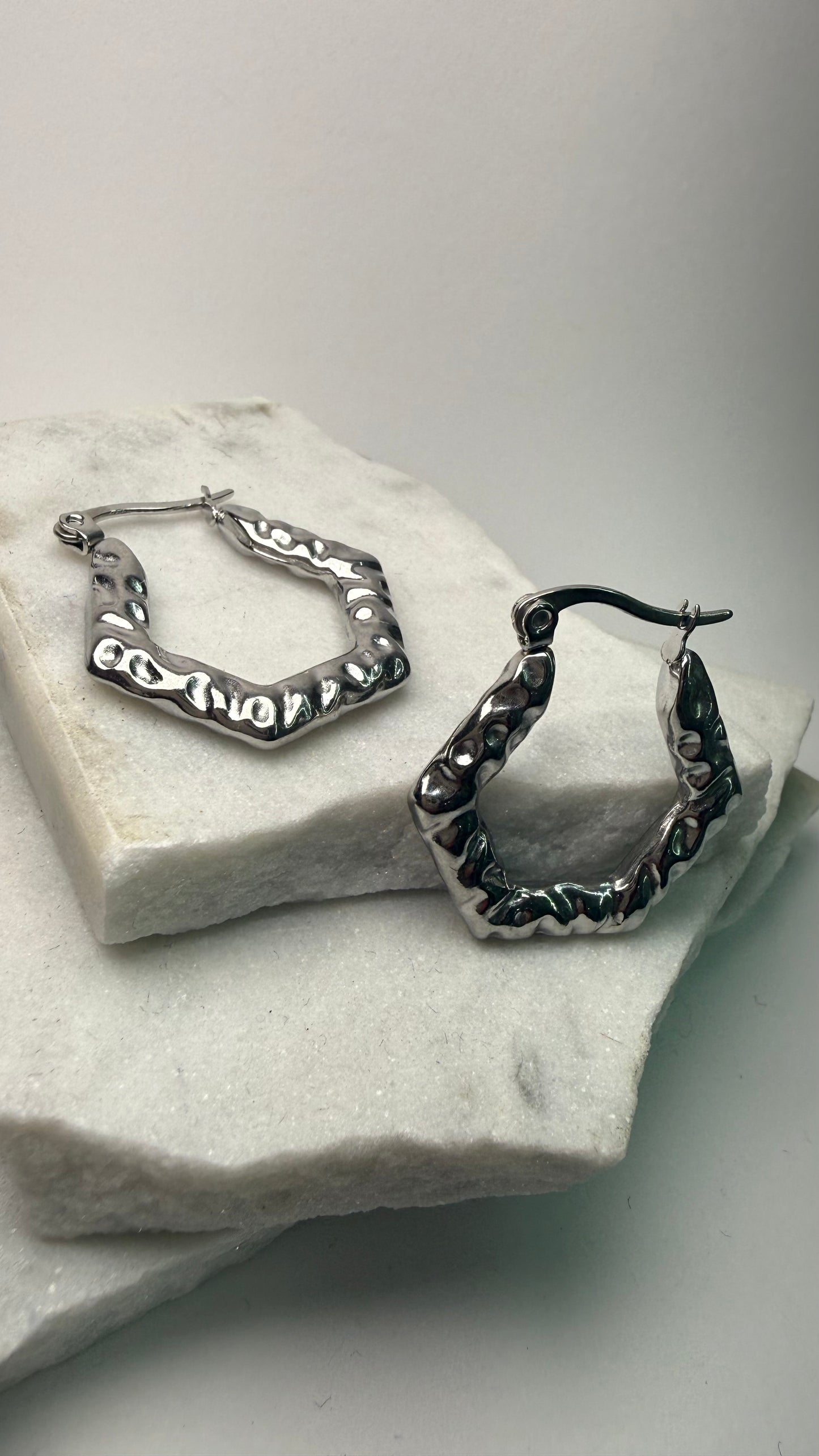 Irregular Steel Hoops- S10