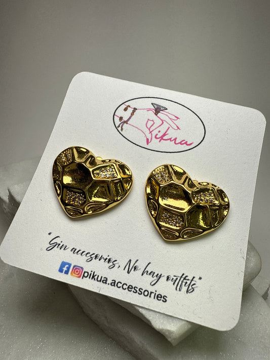 Heart stud Earrings- S412