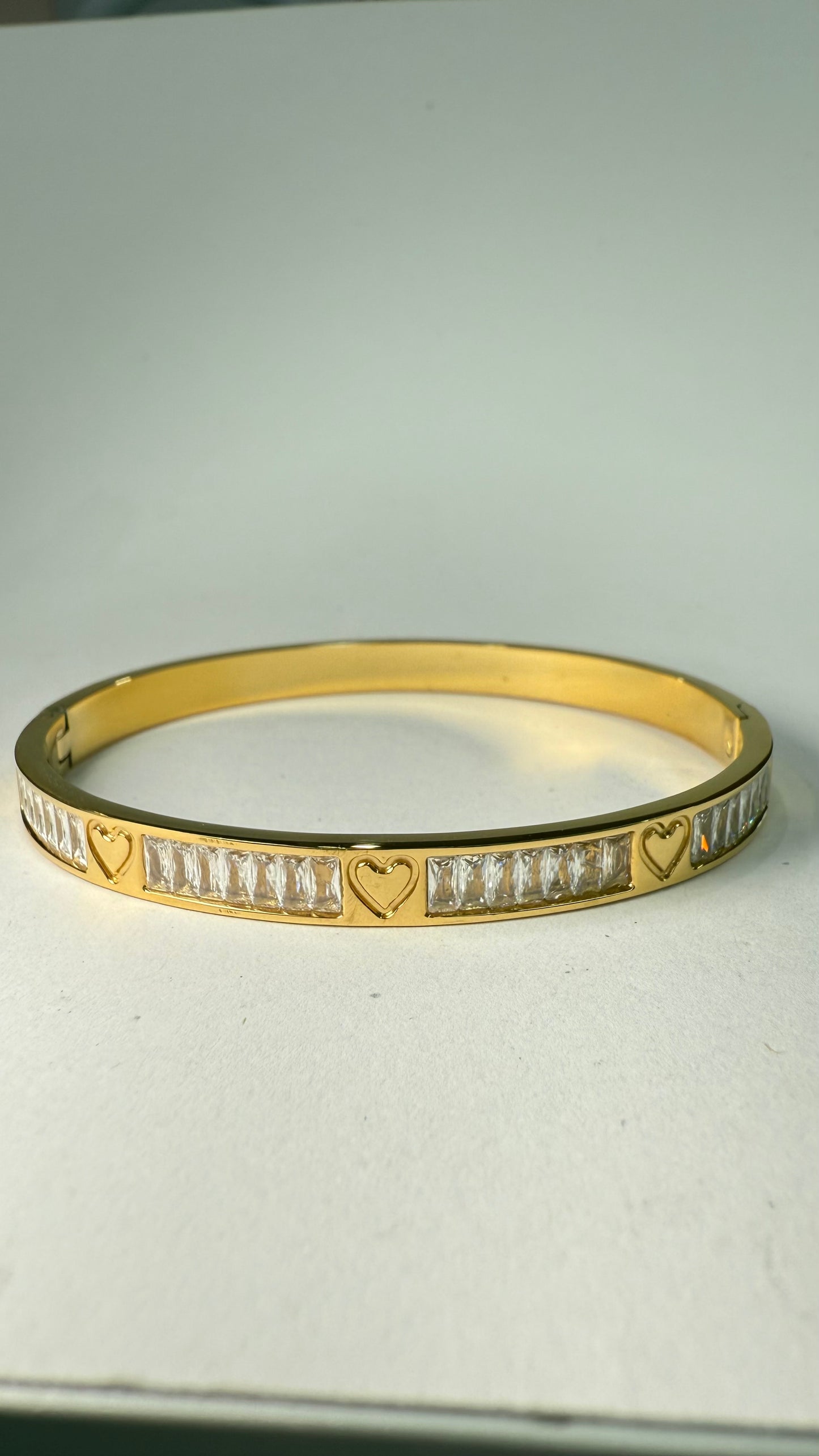 Crystals and hearts bangle- S68