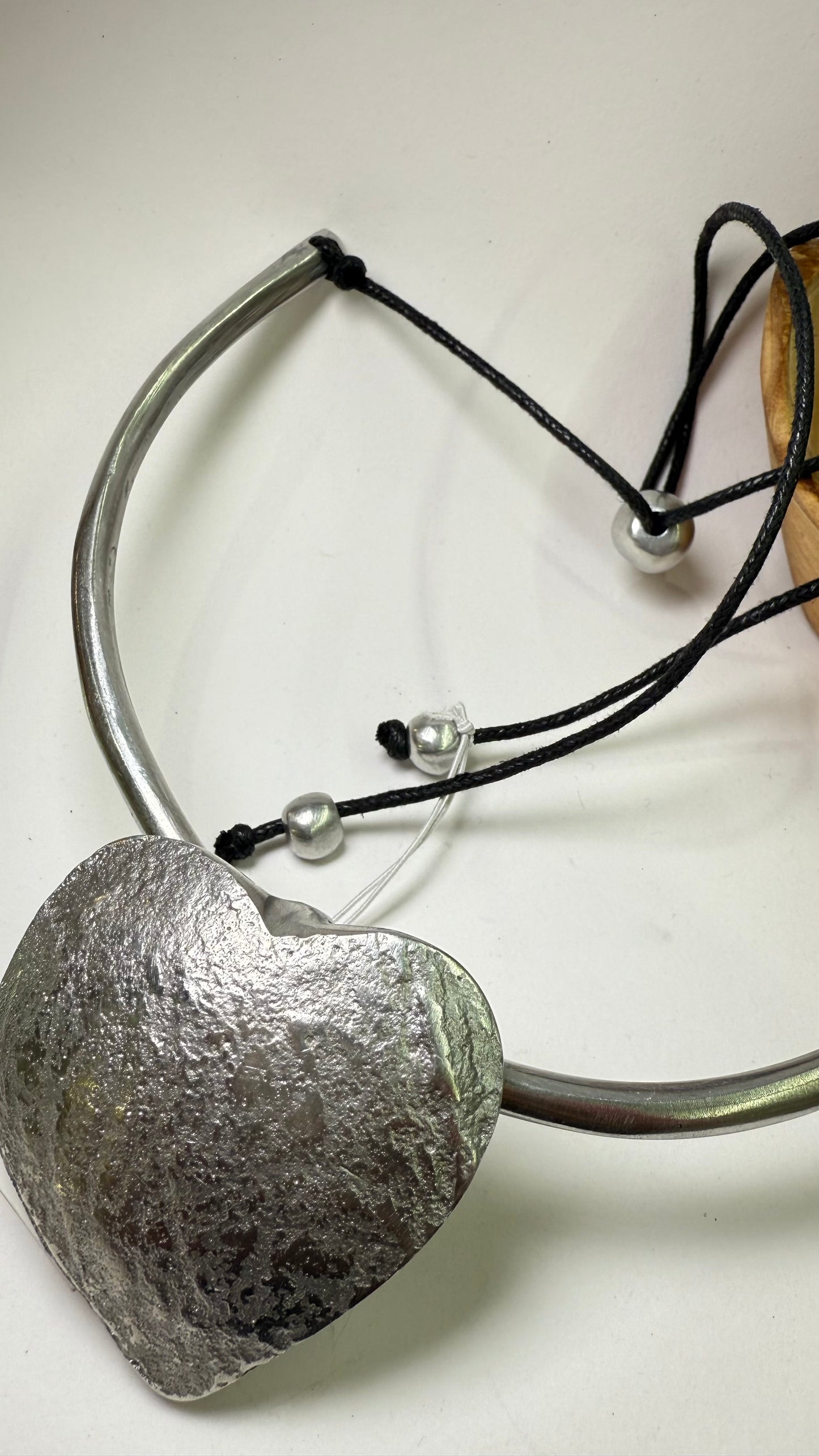 Irregular Heart Chockers- A50