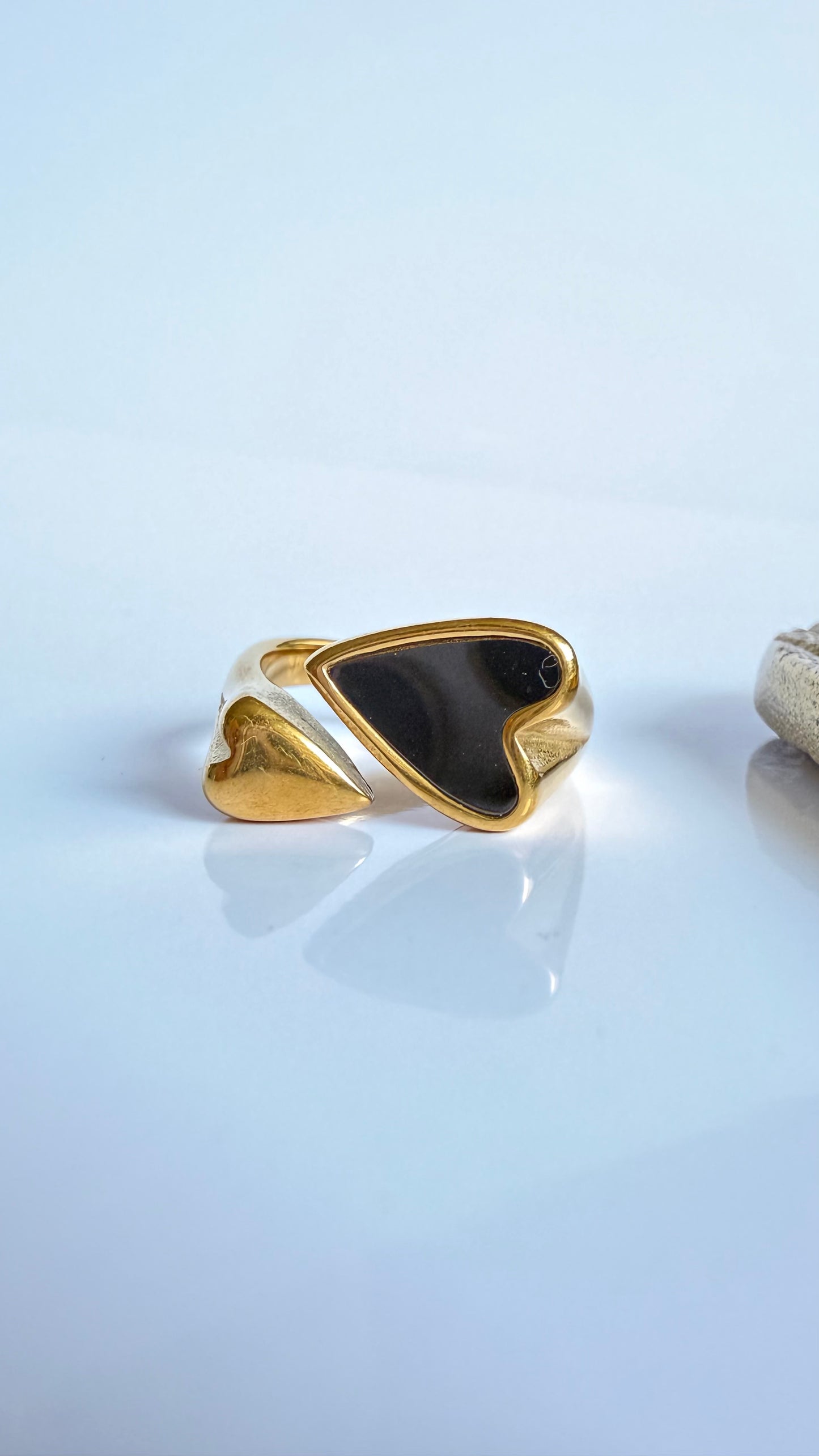 Black or White Heart- S231