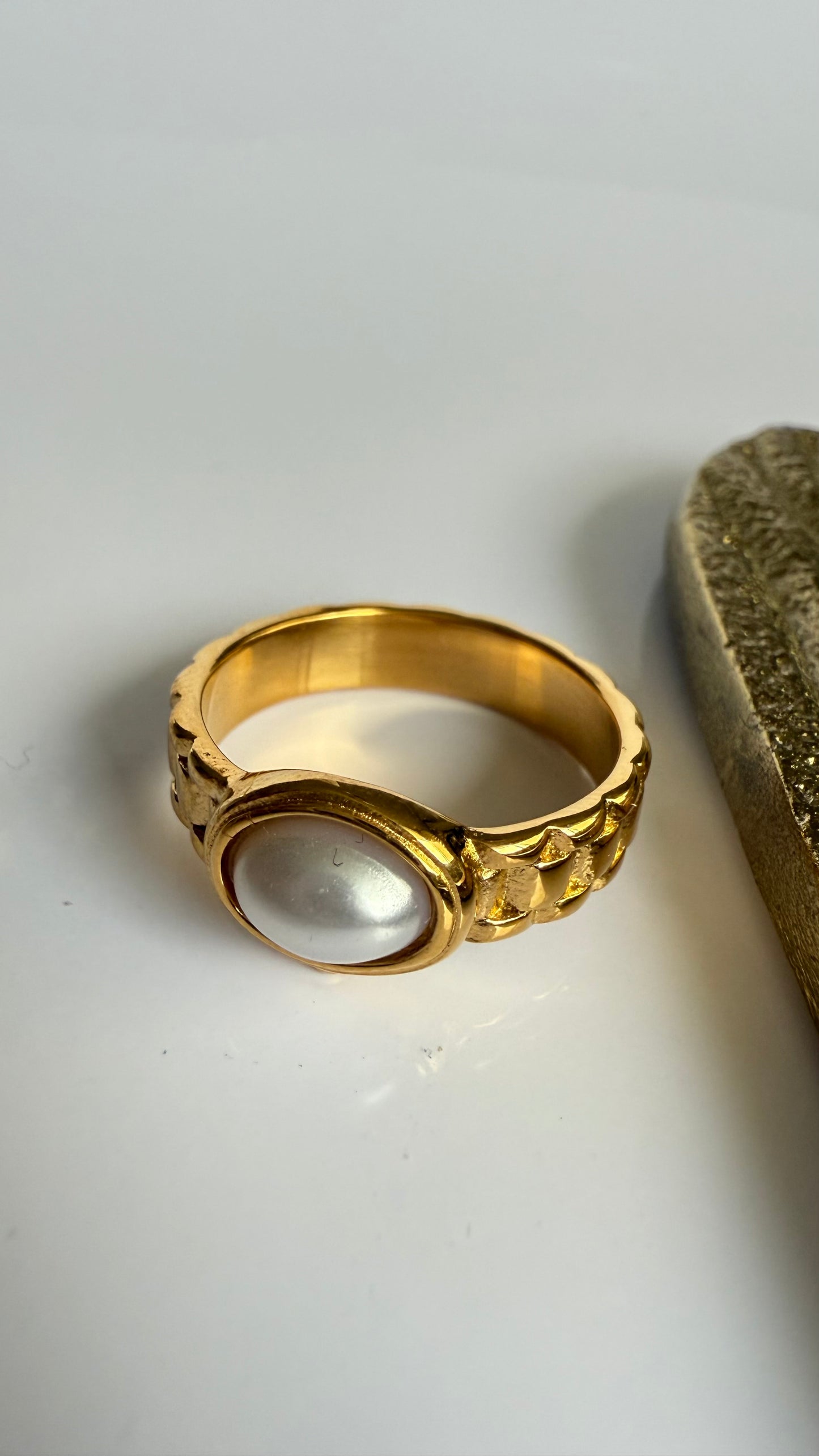 Oval Pearl Steel Ring
