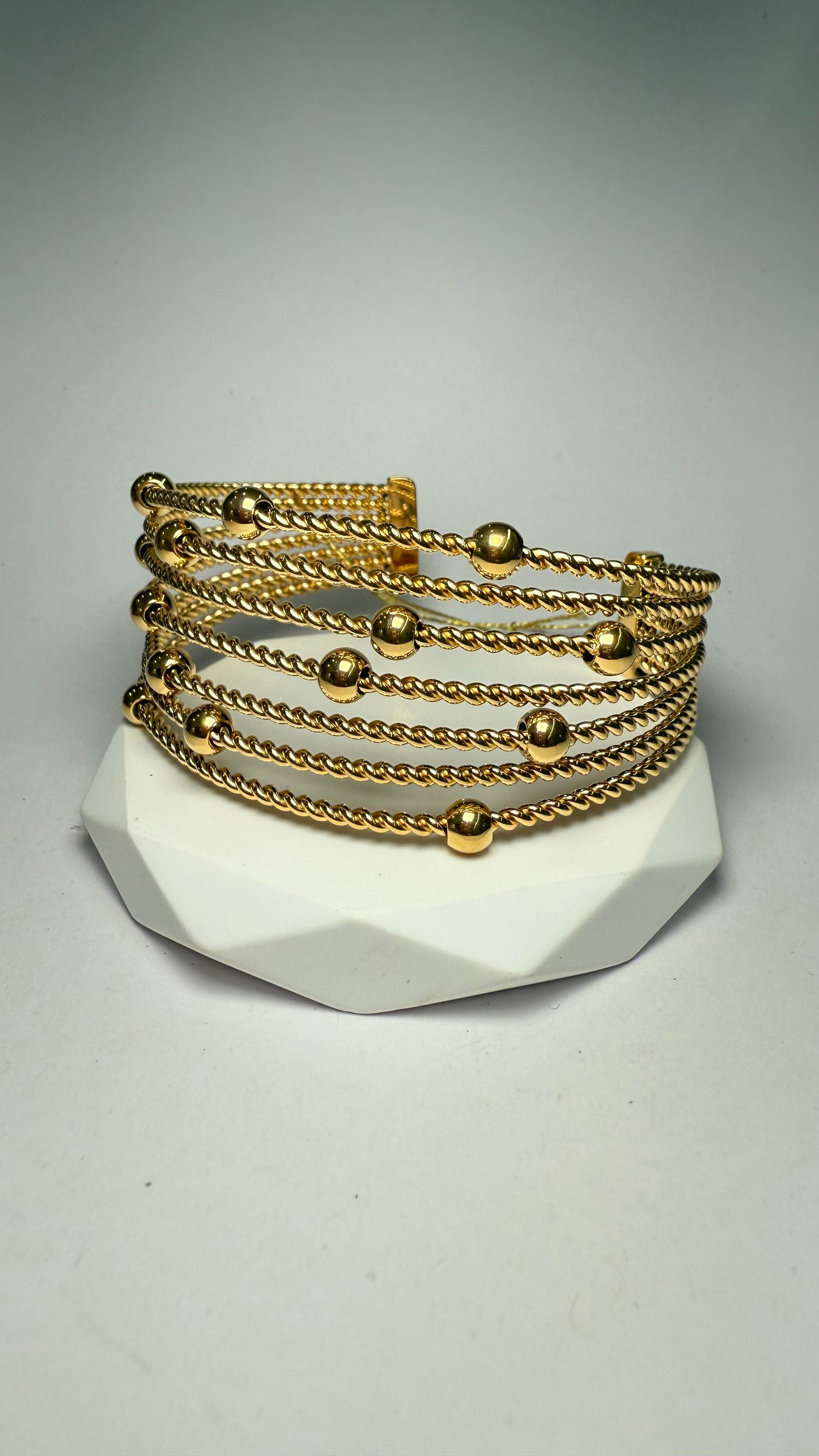 Gold Bangle- S813