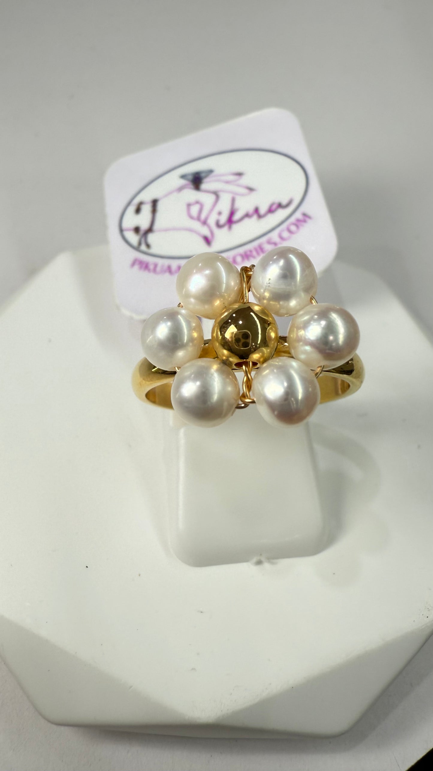 Flower Pearl Steel Ring- S75