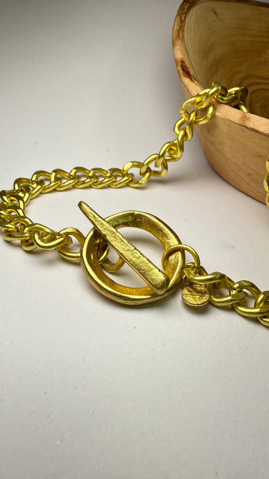 Tiffany Choker- B311