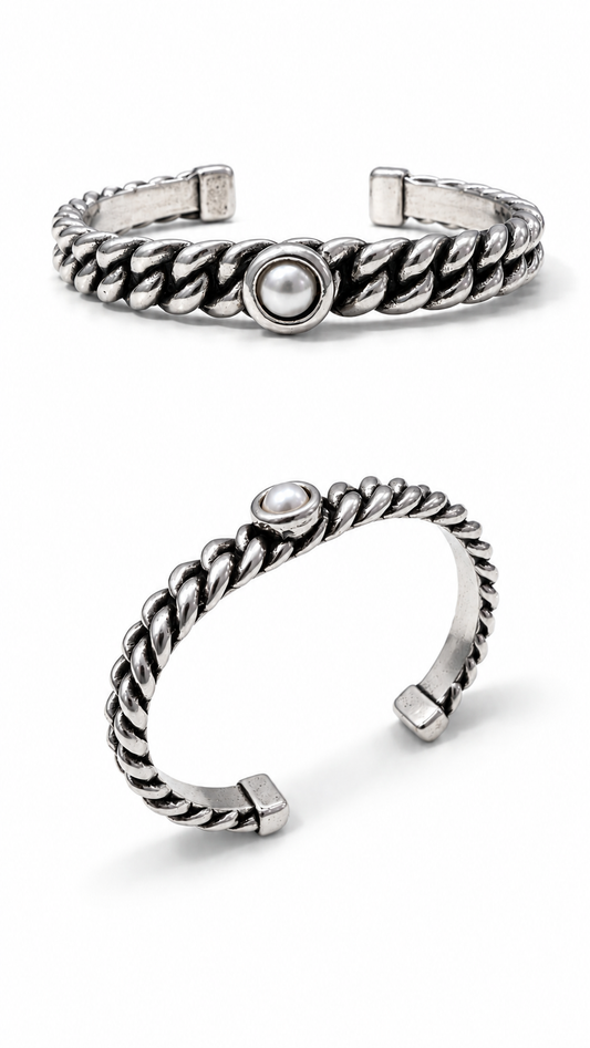 Elegant Bangle- L39