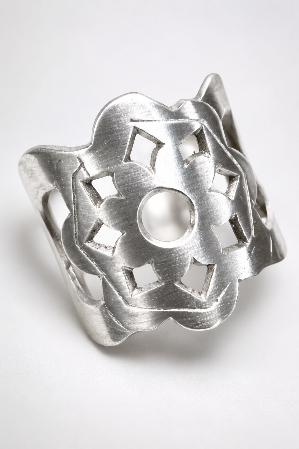Flower Bangle- A47