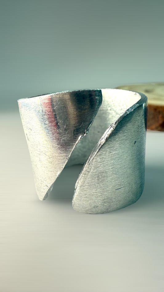 Irregulier Ring- A33