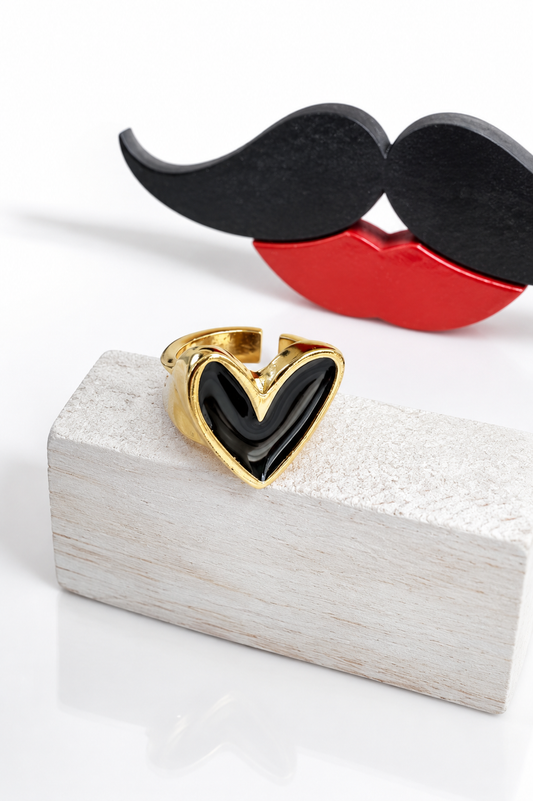 Black Heart Ring- L36